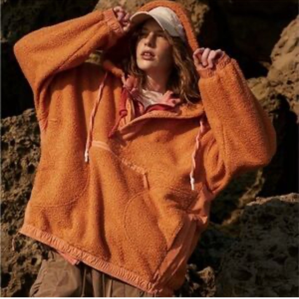 FREE PEOPLE MOVEMENT Fuzzy Was She Fleece Pullover